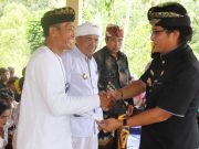 Bupati Giri Prasta Serahkan Hibah Rp 1,150 Miliar di Karangasem