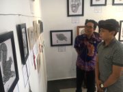 Made Sunarta Beri Motivasi Pelukis Kembar Asal Kelurahan Abianbase Bon dan Ben Hasilkan Karya Lukis hingga Keluar Negeri