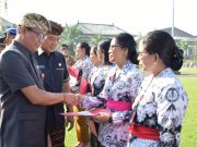 Peringatan Hardiknas dan Hari Otonomi Daerah di Badung Wabup. Suiasa: Stakeholders Pendidikan Harus Bersinergi Sukseskan Pendidikan Nasional
