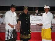 Bupati Dukung Karya Atma Wedana Desa Adat Sedang