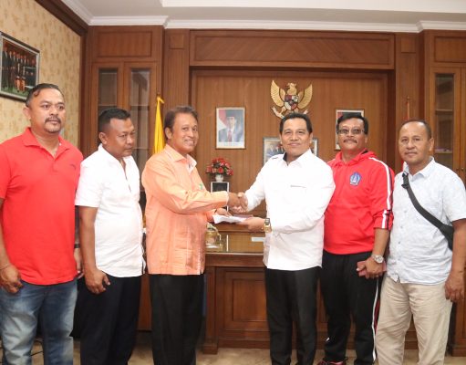 Suyasa Beri Dukungan SSB Putra Perkanthi Jimbaran, Siap Berlaga di Kemenpora Cup