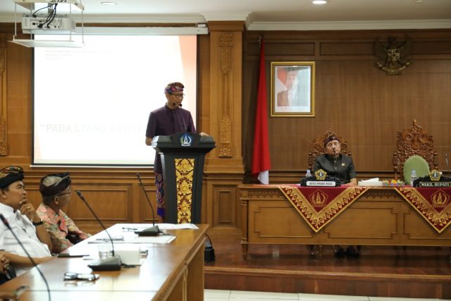 Seminar Semeton Para Gotra Sentana Dalem Tarukan (2)