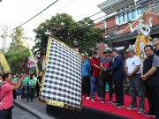 Wabup Suiasa Ikuti Jalan Santai HUT Ke-67 Yayasan Dwijendra