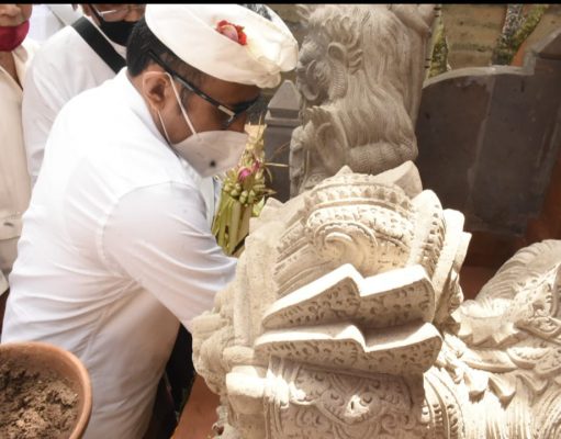 Jaya Negara Mendem Pedagingan di Pura Maospahit Tonja