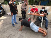 Jaring 10 Pelanggar, Satpol PP Denpasar Gelar Sidak Masker di Pemecutan Kaja