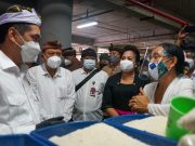 Cek Harga dan Timbangan, Mendag Agus Suparmato Kunjungi Pasar Badung