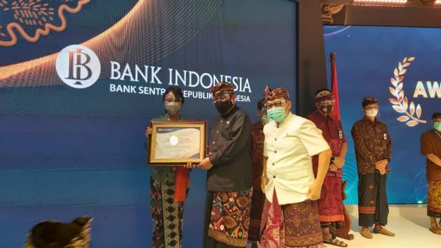 Penghargaan dari BI (1)