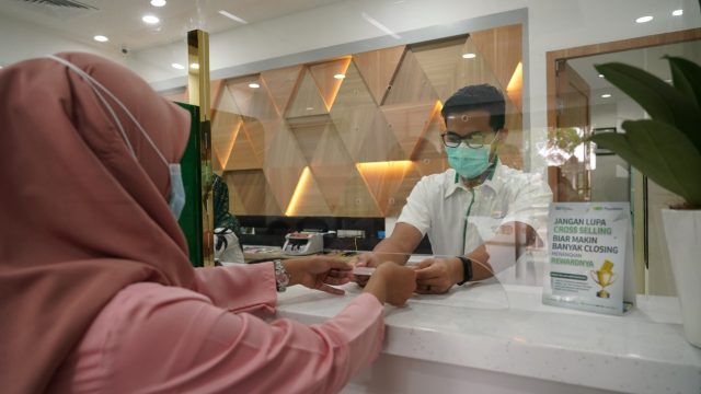 gadai2