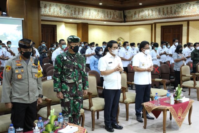 Bupati Giri Prasta Tanda Tangani Nota Kesepakatan (6)
