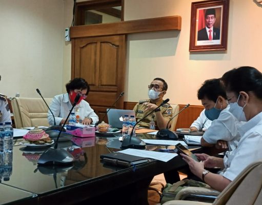 Jajaki Kerja Sama dan Bahas Berbagai Isu Strategis Hingga Ekonomi Kreatif, Walikota Jaya Negara Virtual Meeting dengan Dubes Inggris