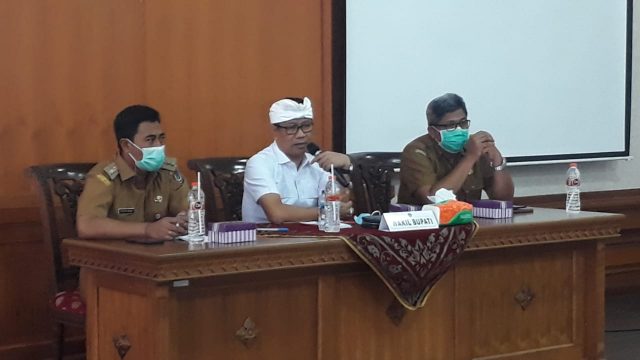 Wabup Rapat di Kantor Camat (2)