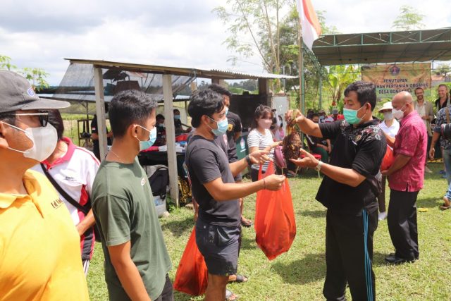 Pelatihan (9)