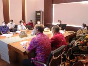 Sekda Badung Adi Arnawa Pimpin Rapat Terkait TPST di Desa Mengwitani