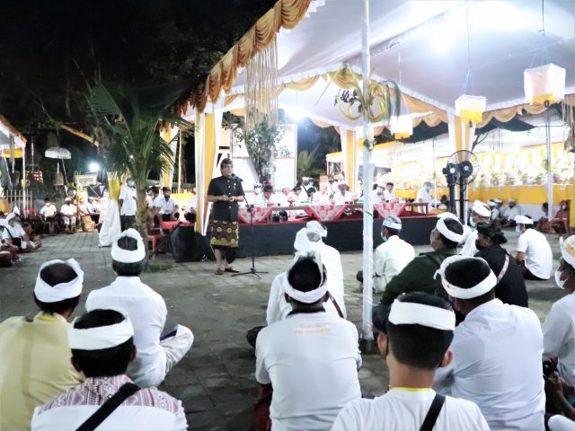Yadnya Desa Adat Mengwitani (3)