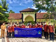 Prodi Sastra Inggris FIB Unud Gelar Program Pengabdian Masyarakat di Mataram