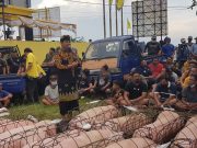 Lagi, Suyasa Bagikan 7 Ton Daging Babi kepada Pendukung serta Pengurus Partai Golkar Badung