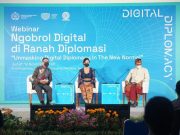 Kemlu RI Bersama Universitas Udayana Selenggarakan Webinar “Ngobrol Digital di Ranah Diplomasi”