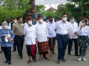 Jaya Negara Terima Kunjungan Menko Marvest Luhut Pandjaitan di TPS3R Sekar Tanjung