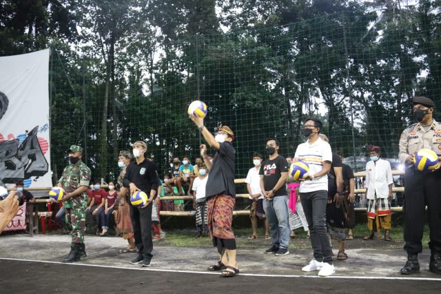 Bola Volly (9)