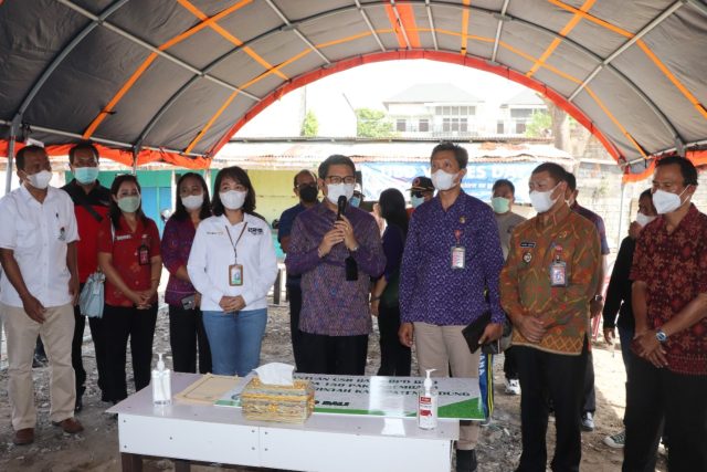 Serahkan Bantuan (2)