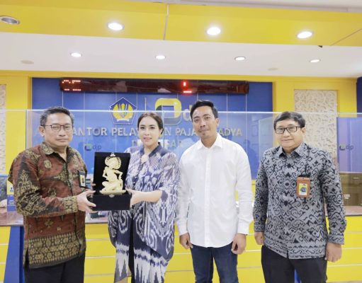 Taat Pajak, Maharani Kemala Terima Penghargaan Wajib Pajak