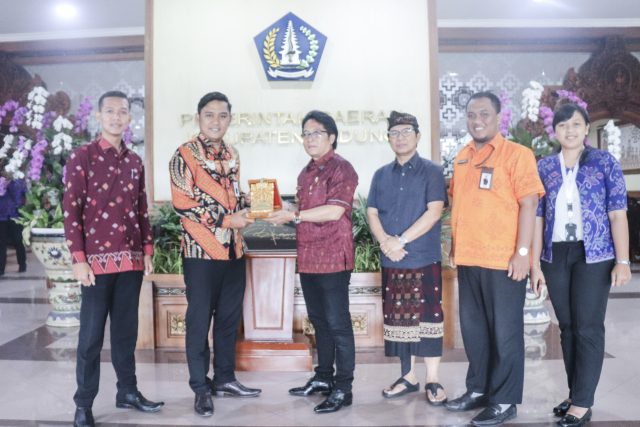 Penghubung Komisi Yudisial (7)