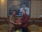 Jajaki Potensi Kerja Sama, Wawali Arya Wibawa Terima Kunjungan Wakil Dubes Inggris Matthew Downing