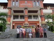 Bahas Pengelolaan Perpustakaan Perguruan Tinggi, UPT Perpustakaan Unud Terima Studi Banding UIII