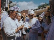 Rampung Direstorasi, Walikota Jaya Negara “Mendem Pedagingan” Gedong Pura Dalem Kebon Desa Adat Sumerta