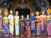 Duta Kota Denpasar Tampilkan Payas Madya, Payas Agung, Payas Malelunakan dan Payas Maplekir di Parade Busana Adat Khas Daerah PKB XLV
