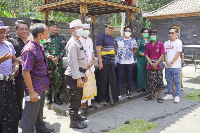 Bupati Tinjau Kebakaran (7)