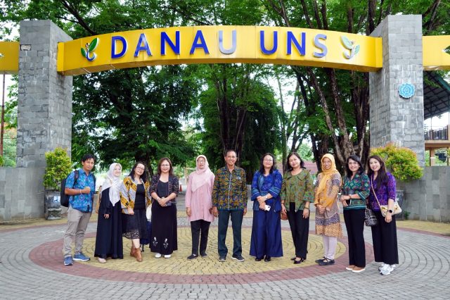 uns