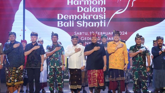 tutup