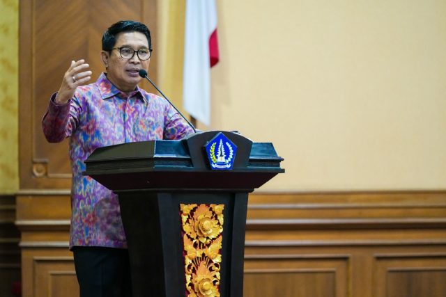 Raker Dekopinda (3)