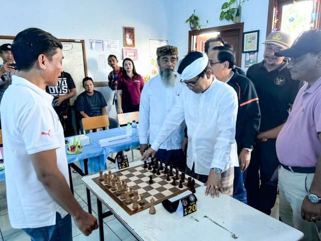Catur terbuka (1)