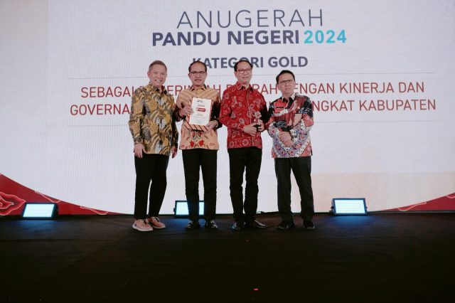 Anugerah Pandu Negeri (2)