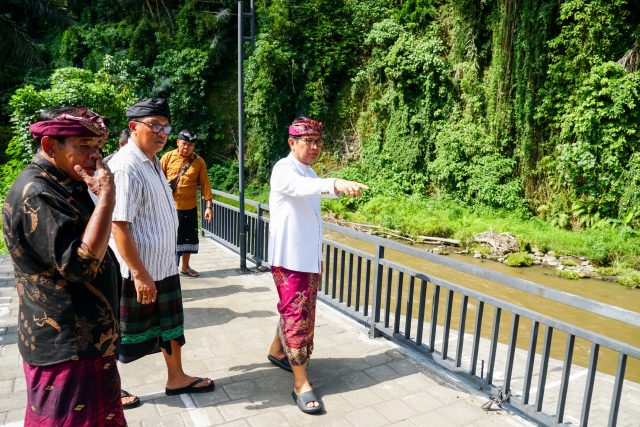 Tinjau Tempat Melasti (13)