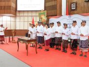 Lantik Pejabat Tinggi Pratama Pemprov Bali, Gubernur Koster Minta Kerja Ekstra Keras, Kreatif, Inovatif dan Berikan yang Terbaik