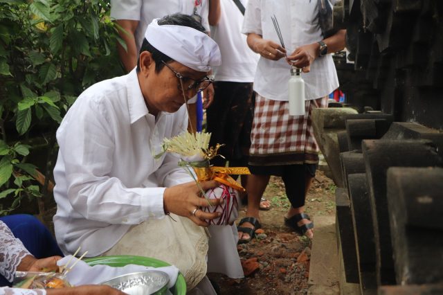 Mendem Pedagingan di Pura Rambut Siwi (10)