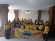 Wakil Ketua DPRD Badung Agus Nadi Putra dan Pengurus DPD Golkar Badung Bagikan Ratusan Sembako di Momen HUT Ke-61