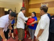 Jelang Hari Raya Galungan dan Kuningan, RSUD Wangaya Gelar Kunjungan dan Pembagian Tali Asih Untuk Ringankan Beban Warga