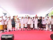 Wawali Denpasar Arya Wibawa Hadiri “Pamikukuh” Prajuru Desa Adat Renon Masa Bakti 2025-2030