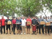 Walikota Jaya Negara Serahkan Bantuan Alat Pancing Bagi 5 KUB di Kawasan Pantai Sanur
