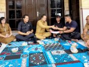 Wabup Bagus Alit Sucipta Melayat ke Rumah Duka di Kelurahan Kapal