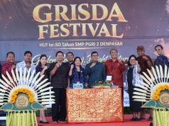 Pj. Sekda Denpasar Eddy Mulya Hadiri Puncak HUT SMP PGRI 2 Denpasar