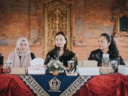 Ketua GOW Badung Buka Pelatihan “Garnish” dan “Fruit Carving” di Desa Darmasaba
