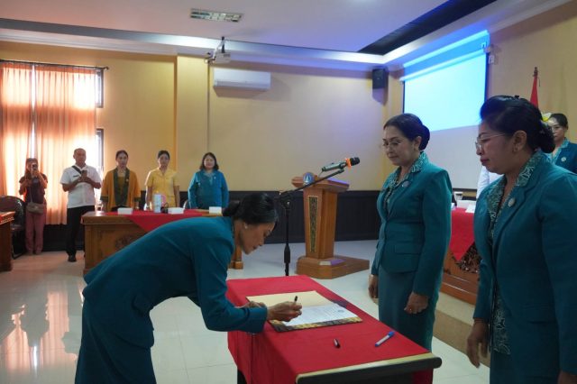 Lantik Ketua TP. PKK Kecamatan Petang (3)