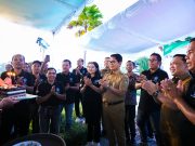 Kukuhkan Pengurus FK2D Abiansemal, Bupati Adi Arnawa Tekankan Penguatan Pelayanan Publik