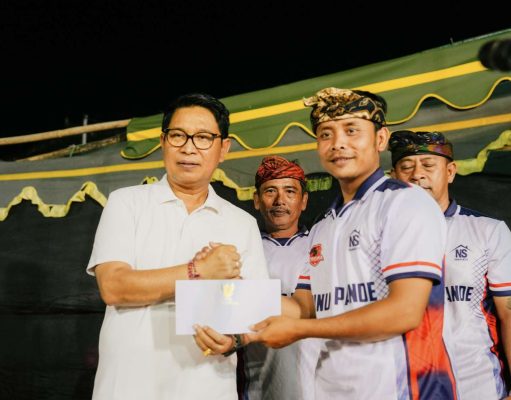 Bupati Adi Arnawa Resmikan Porgana Cup IV Tumbak Bayuh, Dorong Pembinaan Atlet Muda