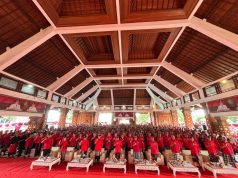 Perkuat Gotong Royong Untuk Rakyat, Wayan Koster Kukuhkan 5.079 Pengurus PDIP Tabanan